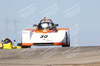 media/Oct-26-2025-CalClub SCCA (Sun) [[8ce1e69566]]/Group 6/Grapevine/